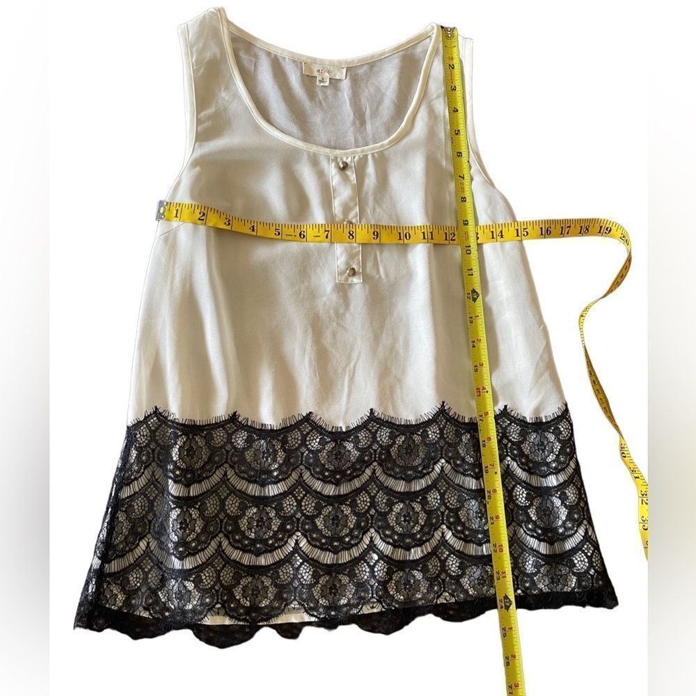 MINE White sheer Sleeveless Top w black lace hem‎ Sz Sfront buttons - Picture 5 of 6